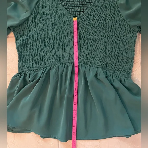 NWOT Forest Green Smocked Blouse with Puff Sleeves - Picture 6 of 8